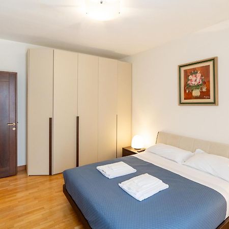 Residenza Cattaneo Apartment Verona Bagian luar foto