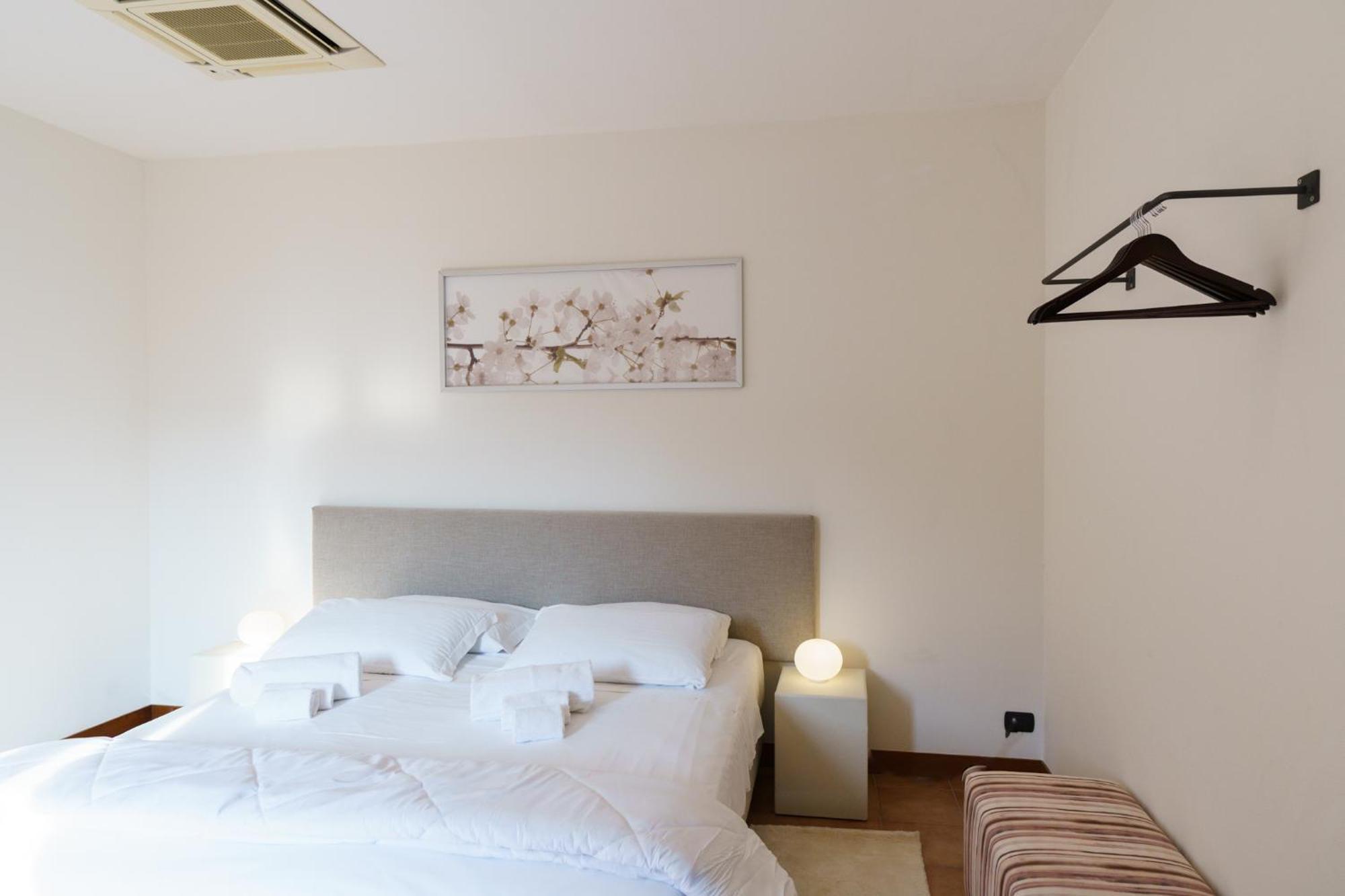 Residenza Cattaneo Apartment Verona Bagian luar foto