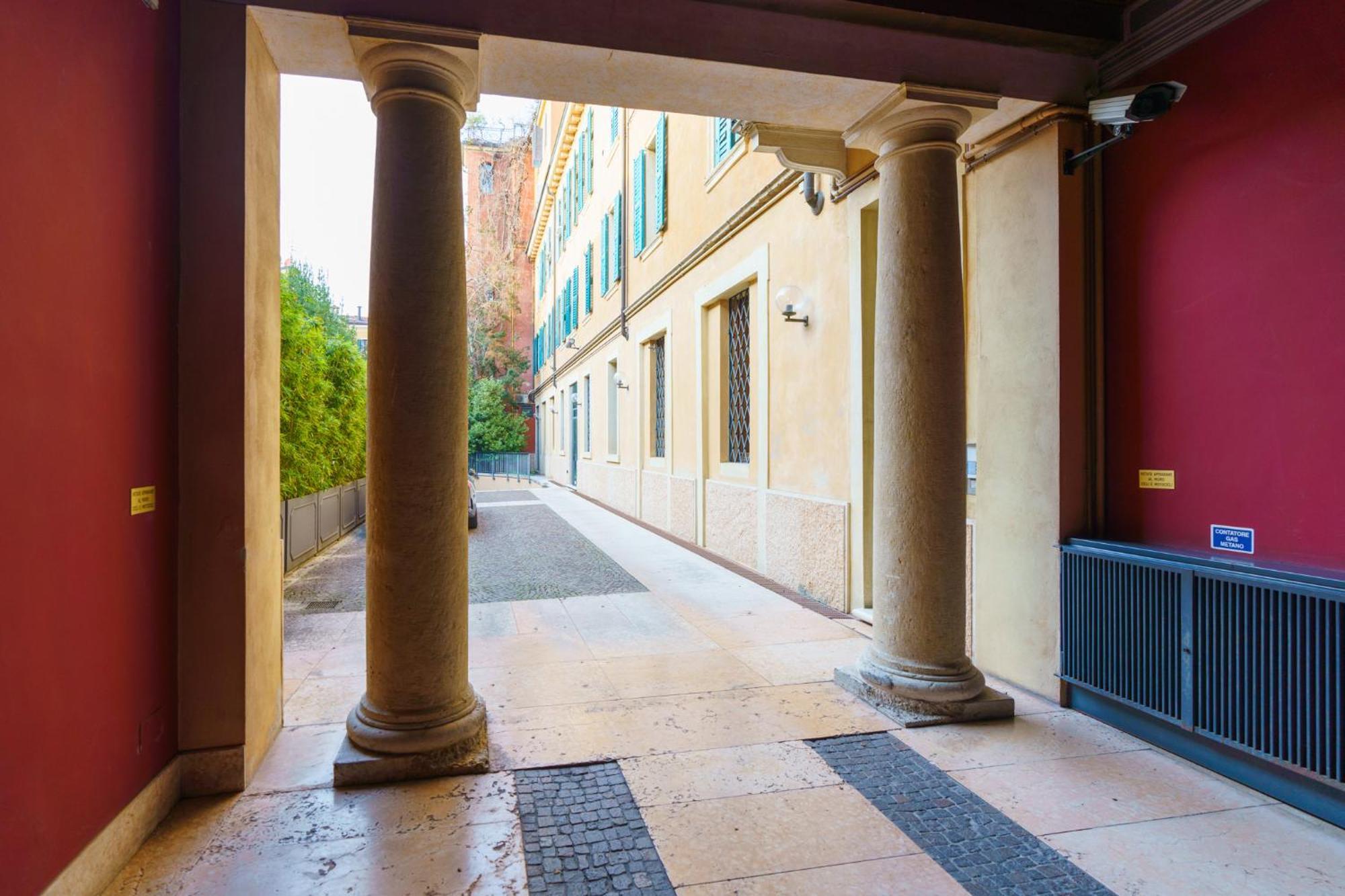 Residenza Cattaneo Apartment Verona Bagian luar foto